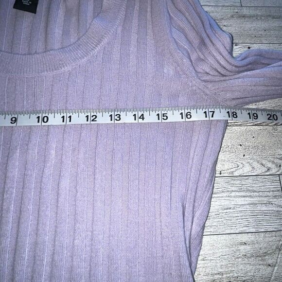 New York & Company Lavender Sweater Women’s Sz Medium‎ Ribbed Knit Trending - Picture 8 of 9